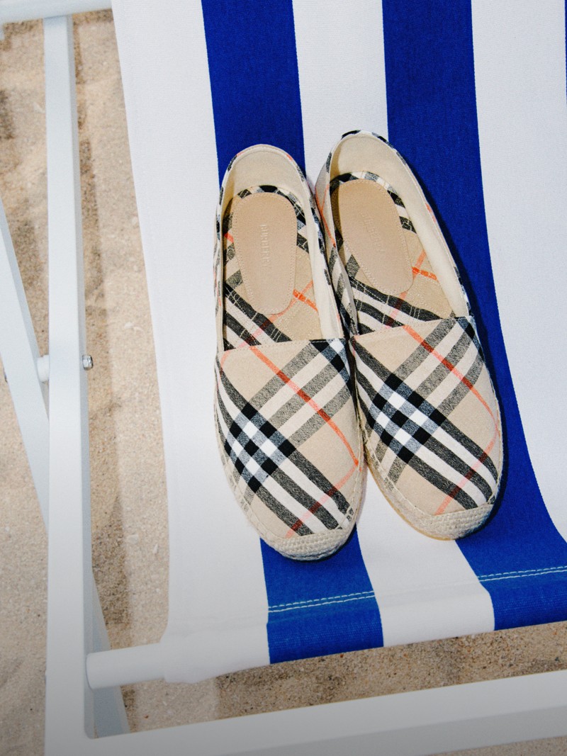 Check Mews Espadrilles​ in Sand