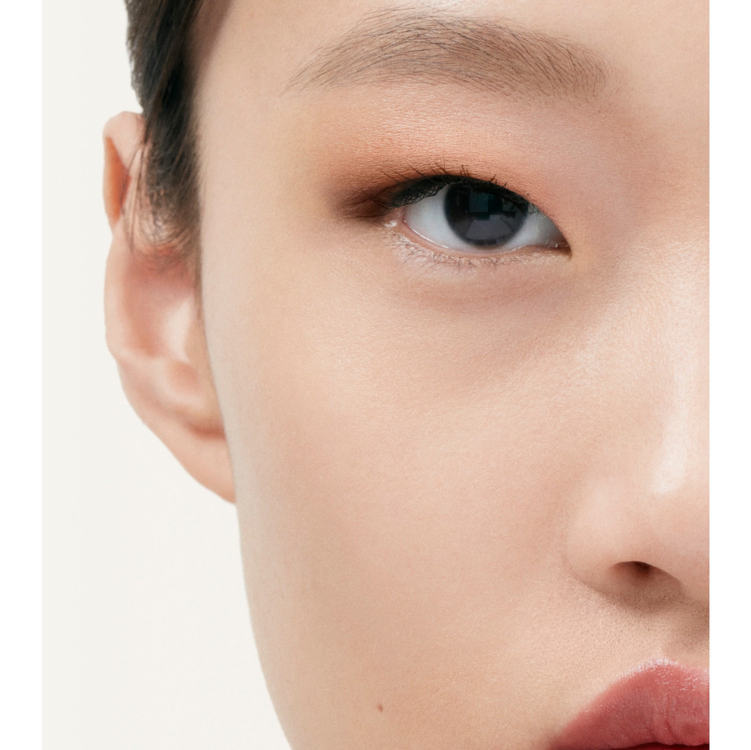 Beyond Volume Mascara – Intense Black No.01