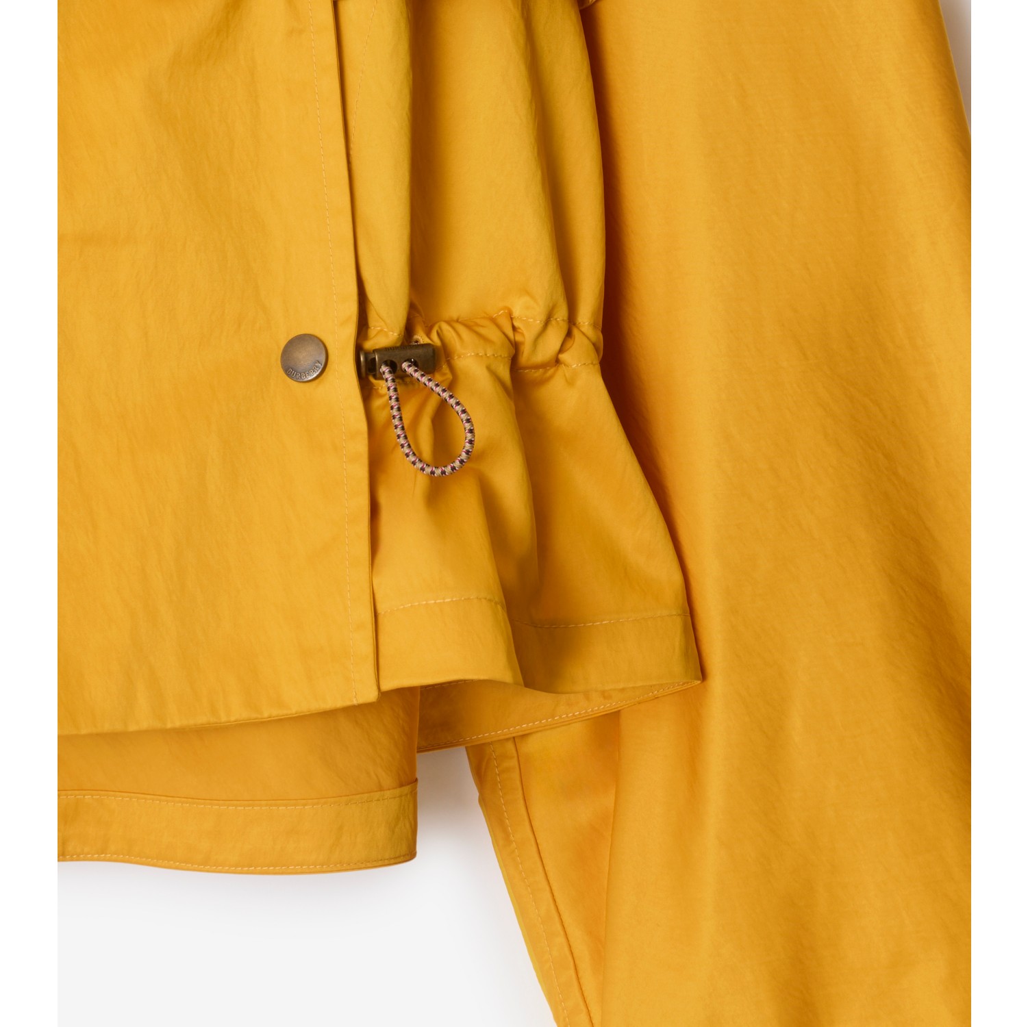 Satin-Trenchjacke mit Kapuze